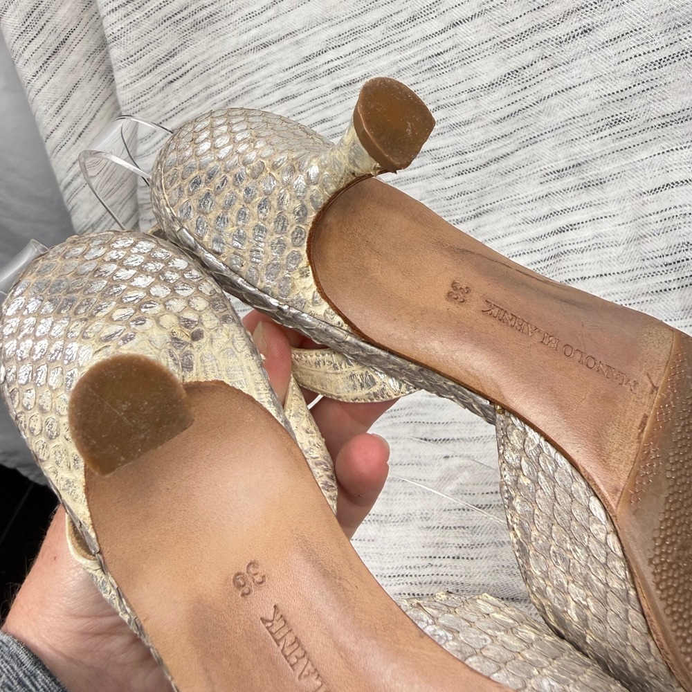 Manolo Blahnik Metallic Snakeskin Slingback Point Toe Embellished Kitten Heel 6 - Picture 8 of 10